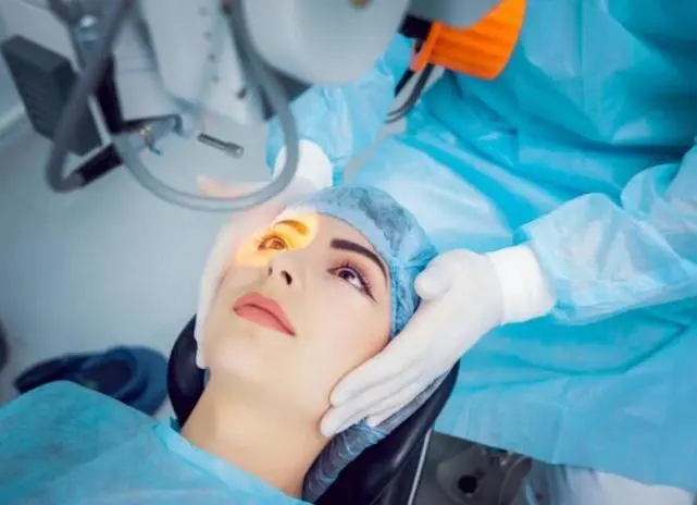 角膜激光手术